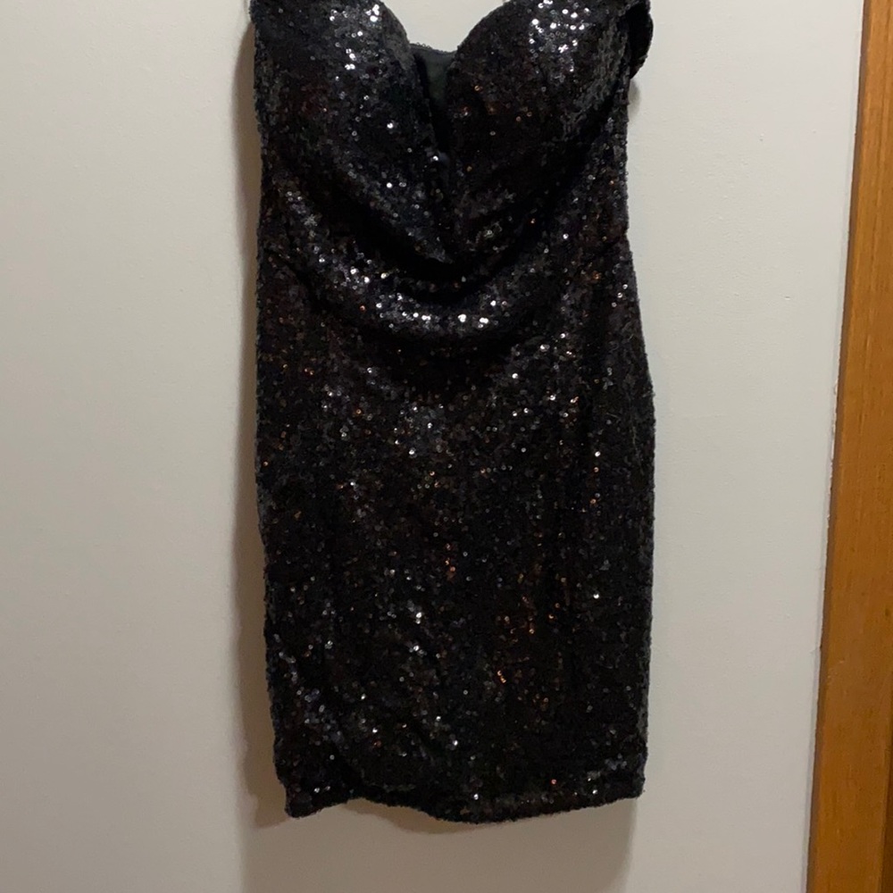 Black tobi sequin sweetheart mini dress, low cut, size medium